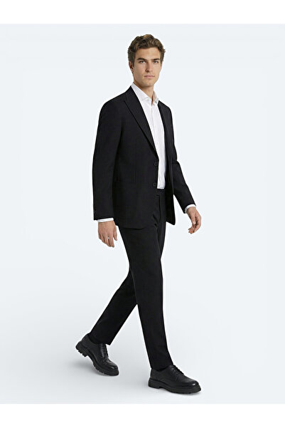 Kip Costum modern cu dungi negre