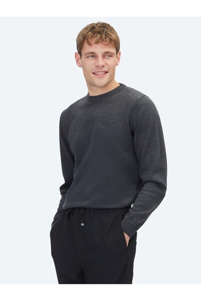 Kip Антрацитовий велосипедний комір Плоский трикотажний светр