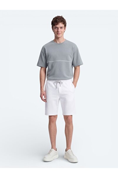 Kip Bermude casual Ecru Uni din material subțire cu croială normală