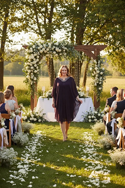 Moda Berray Yakası Taş Baskılı Fukuro Kumaş Kombinli Büyük Beden Kısa Abiye E...