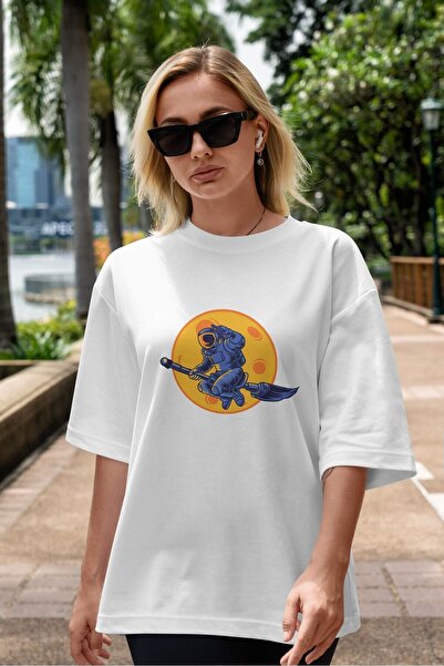 Ankhises Svemirska veštica Prednja Štampano Bela Oversize kroj T-shirt Unisex...