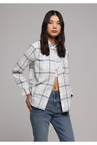 Colin's Regular Fit Shirt Neck Ekoseli Kadın Beyaz Uzun Kol Gömlek