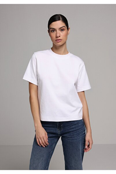 Colin's Boxy Fit Round Neck Plain Women's White Short Sleeve T-Shirt