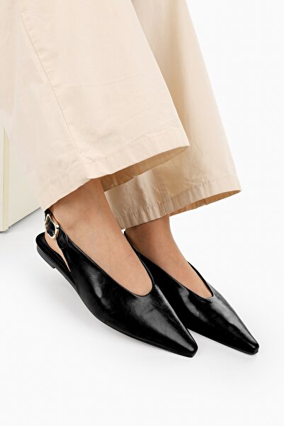 Shoeberry Women's Viela Black Leather Pointed Toe Ballerinas