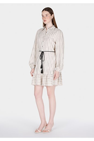 Colin's فستان نسائي بيج بقصة عادية مكون من حزام قطع