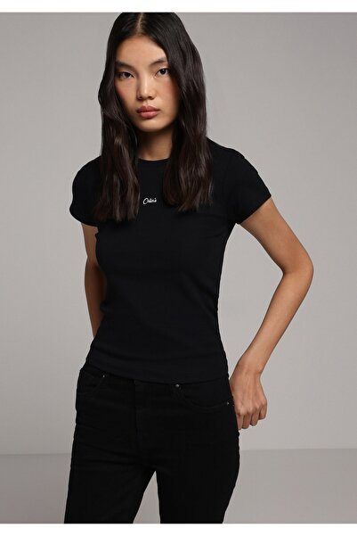 Colin's Дамска тениска с къс ръкав, черна, с прилепнала кройка и кръгло деколте