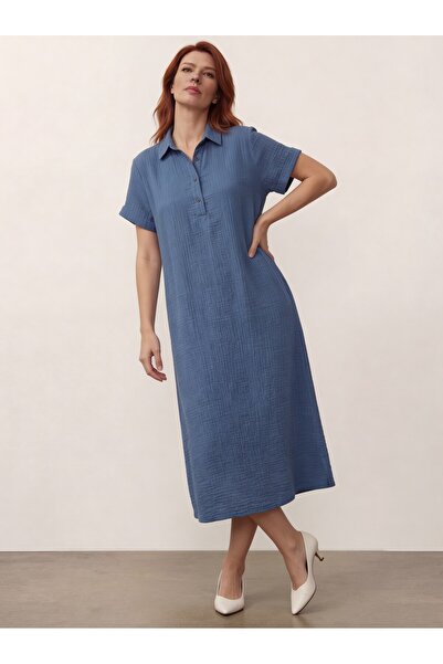 DenizEge Φόρεμα μουσελίνας με λαιμόκοψη σε σχήμα V, μπλε ινδιγκό