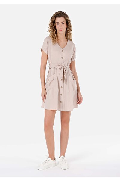 Colin's Дамска рокля в бежово с редовна кройка