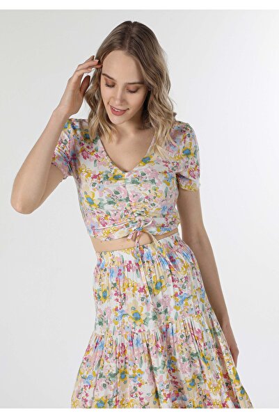 Colin's εφαρμοστό Γυναικείο πολύχρωμο κοντομάνικο πουκάμισο με λαιμόκοψη V κα...