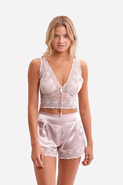 NBB طقم شورت من الساتان مع بوستير من الدانتيل