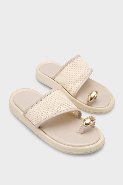 Capone Outfitters Selie Round Toe Lu Tek Parmaklı Metal-Accented Women Slipper