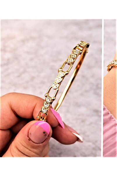 B&T Bujiteri Elegant Steel Handcuff Bracelet with Heart Detail