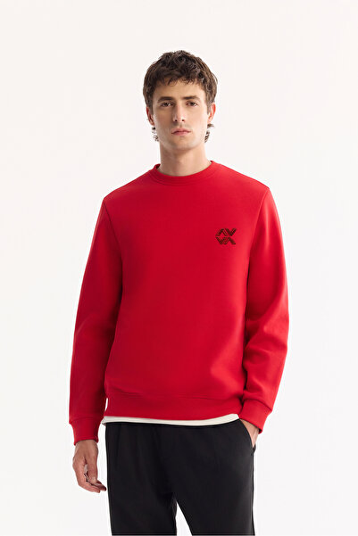 Avva Men's Red Crew Neck Cotton Bi-Stretch Basic Regular Fit Sweatshirt A52Y1328