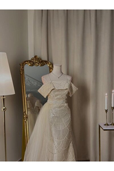 vanus fashion 6285 ~ فستان سكري فاخر بذيل طويل وتطريز لامع يخطف الأنفاس