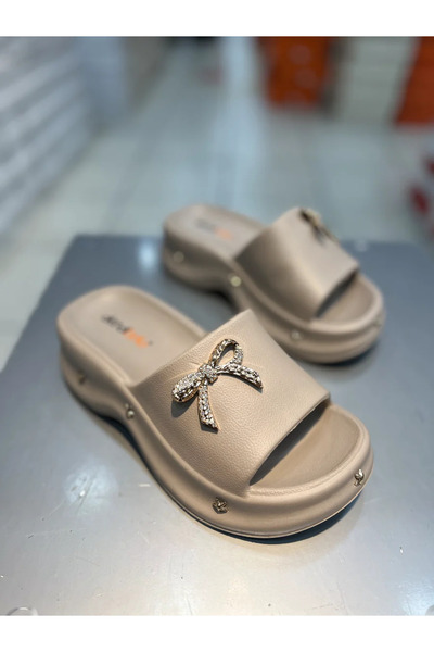 Akınal Bella Papuci de zi cu zi pentru femei cu talpă cu pană