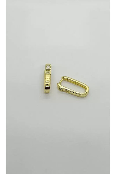 ndjewelry أقراط ذهبية مربعة الشكل بتفاصيل حجرية بسيطة