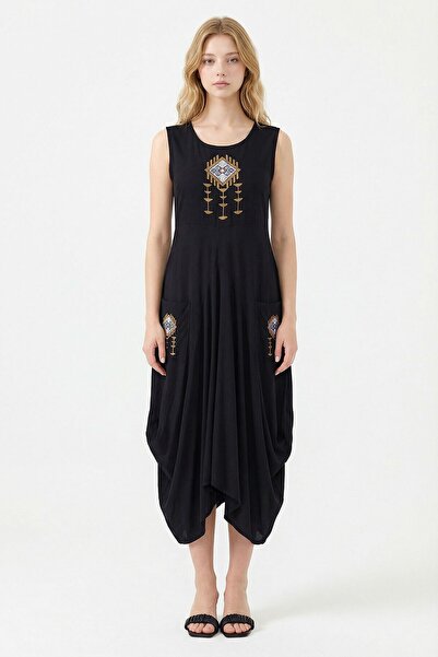 loia Γυναικείο μαύρο κεντημένο πλεκτό φόρεμα από βισκόζη L26-BCVL-25V035