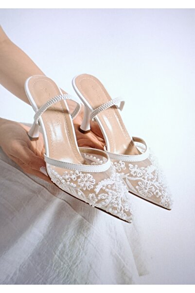 Bayramoğlu Y,S,R Νυφικά παπούτσια με λουλούδια με λεπτομέρειες από δαντέλα (7cm)