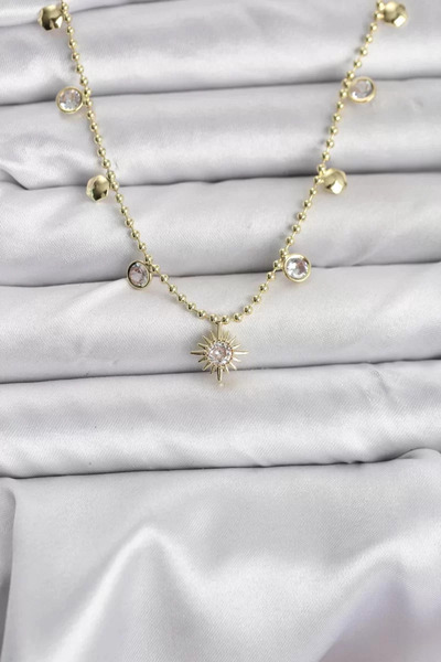 Skygo قلادة نسائية من حجر الزركون موديل نجمة القطب بلون ذهبي نحاسي - TJ-BKO10648