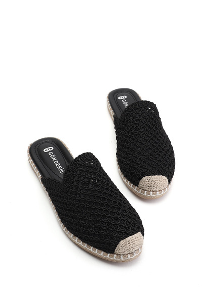 GÖNDERİ(R) شبشب نسائي يومي أسود بمقدمة مغلقة