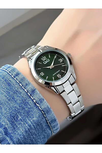 Q&Q Metal Kordon Yeşil Kadranlı Kadın Kol Saati