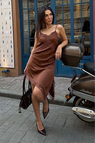 Seeh Καφέ Δαντελένιο Ασύμμετρο Σατέν Γυναικείο Φόρεμα SH349