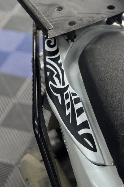 Banxtre Honda PCX için Arka Tutamaç Uyumlu Tribal Desen Sticker (2018-2019-2020)