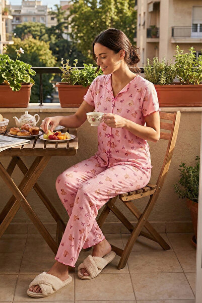 Lela Komplet pidžama sa V-izrezom i kratkim rukavima, regularnog kroja, sa uz...