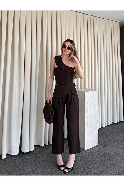 Laluvia Bitter Brown One-Shoulder Design Collar Blouse and Trousers Set - 8003