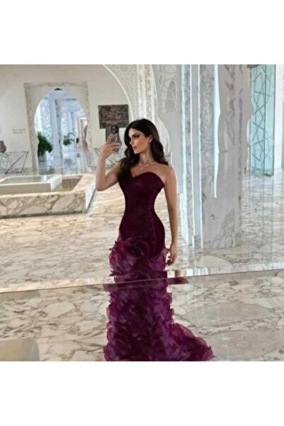 Linda ~ High-End Evening Dress with Rose Petals 🌸