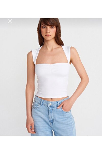 Dilvin Arkadan bağlamalı crop