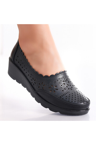 OEM Women's Black Shoes Made of Thick Ecological Leather, Size 37