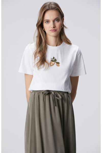 Network Beyaz Aplike Aksesuarlı T-shirt