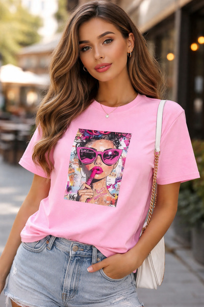 SANTAMİLA Girl with Pink Glasses Oversized T-Shirt