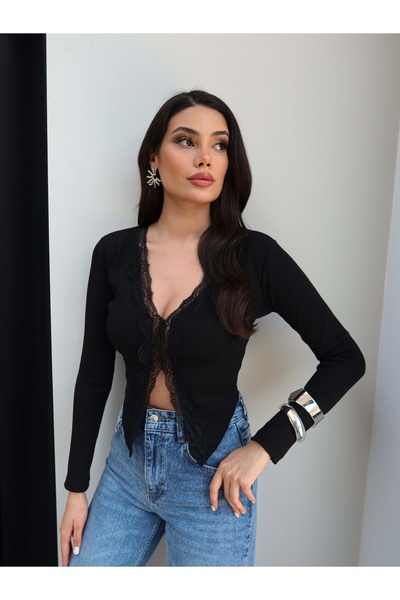 ESRAHELVACI Dantel Detay Triko Bluz