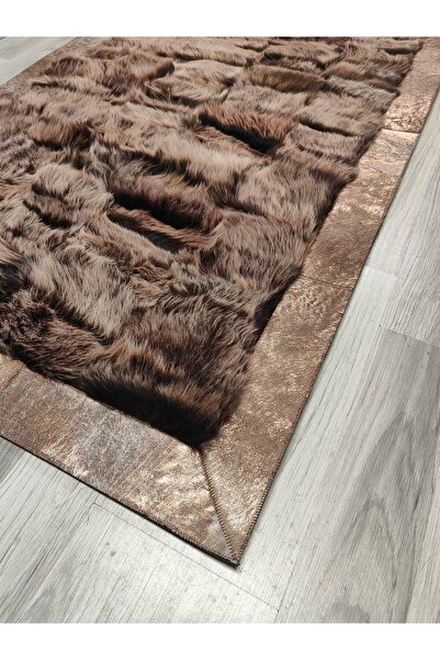KuzeyCarpet Bronz Çerçeveli Kahve Renkli Doğal Kürk Halı