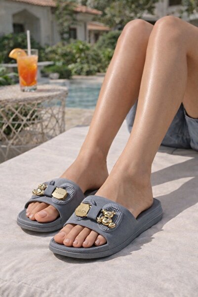 Slipcat Women's Stylish Buckle-Strapped Comfortable Non-Slip Sole Beach Balco...