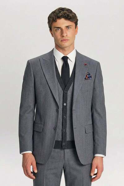 Sabri Özel بدلة رجالية من جيوتيلي باللون الرمادي مع سترة تريكو 6 دروب مصنوعة ...