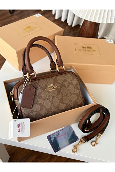 Generic Handbag and shoulder bag, high quality material, with accessories