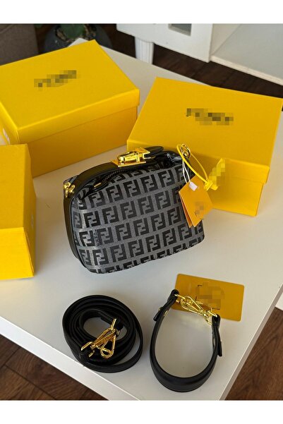 Generic Handbag and shoulder bag, high quality material, with accessories