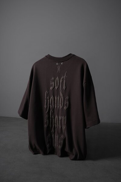 Slatra Ανδρικό μπλουζάκι σε καφέ χρώμα με ανάγλυφο σχέδιο και στάμπα Box Fit