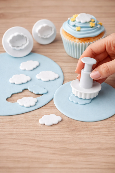 Neskuk Mini Cloud Shaped Press Cookie Mold – Fondant & Sugar Paste Cutter (Se...