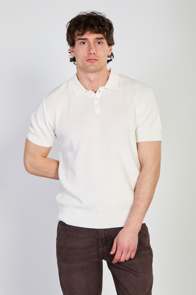 BARRELS AND OIL Men's Buttoned Polo Collar Knitwear T-Shirt - Ecru