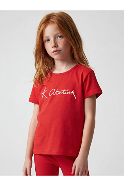 LC Waikiki Κόκκινο μπλουζάκι για κορίτσια με στάμπα Ataturk για την Ημέρα των...