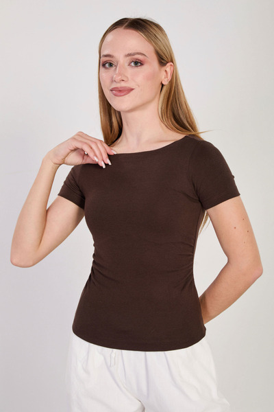 BARRELS AND OIL Women's boat neck ruched short sleeve bodysuit - bitter brown