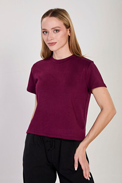 BARRELS AND OIL Γυναικείο T-Shirt με λαιμόκοψη ποδηλάτου και πλαϊνά σκισίματα...