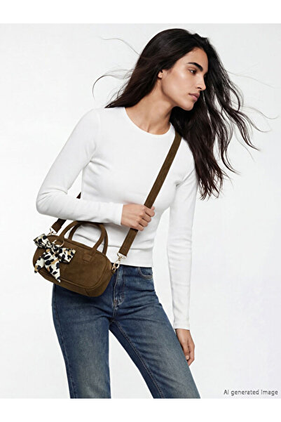 LC Waikiki Rmz Gi̇yi̇m Farkiyla Suede Look Women's Shoulder Bag