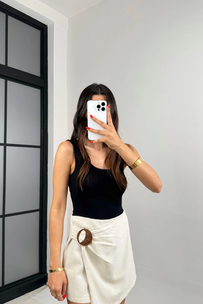 Lusin Women's Stylish Buckle Detailed Linen Shorts Skirt