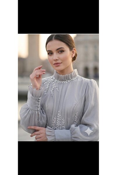 ESİN GİYİM Tesettür, el işcilikli organze kumaş yapısa sahip abiye