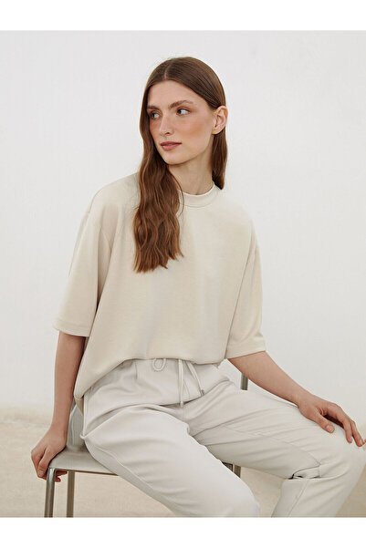 LC Waikiki Vlastita brendirana nova sezonska okrugla kragna ženska majica